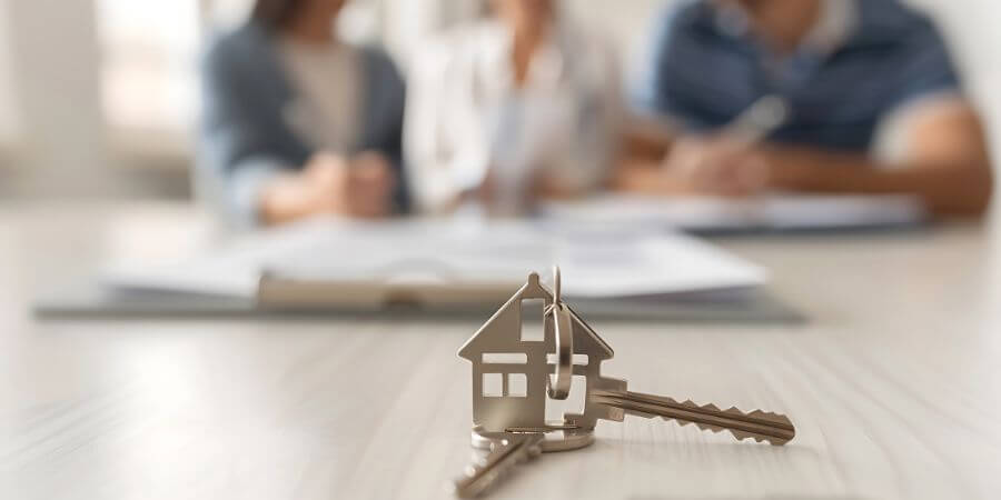 Pacto condición resolutoria compraventa inmueble Cataluña